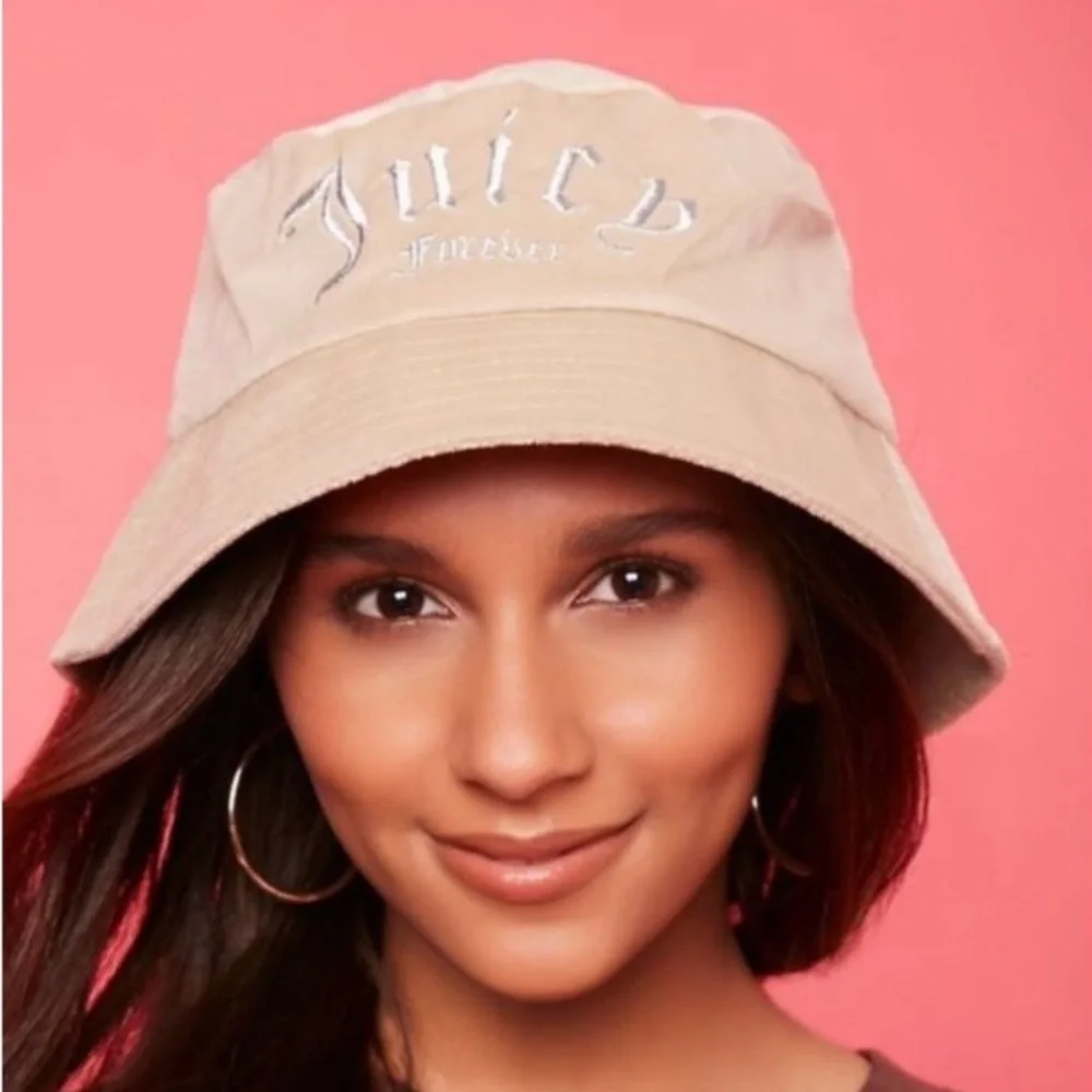 JUICY COUTURE TERRY CLOTH BUCKET HAT - BLACK ONE SIZE (NEW WITH LABELS)